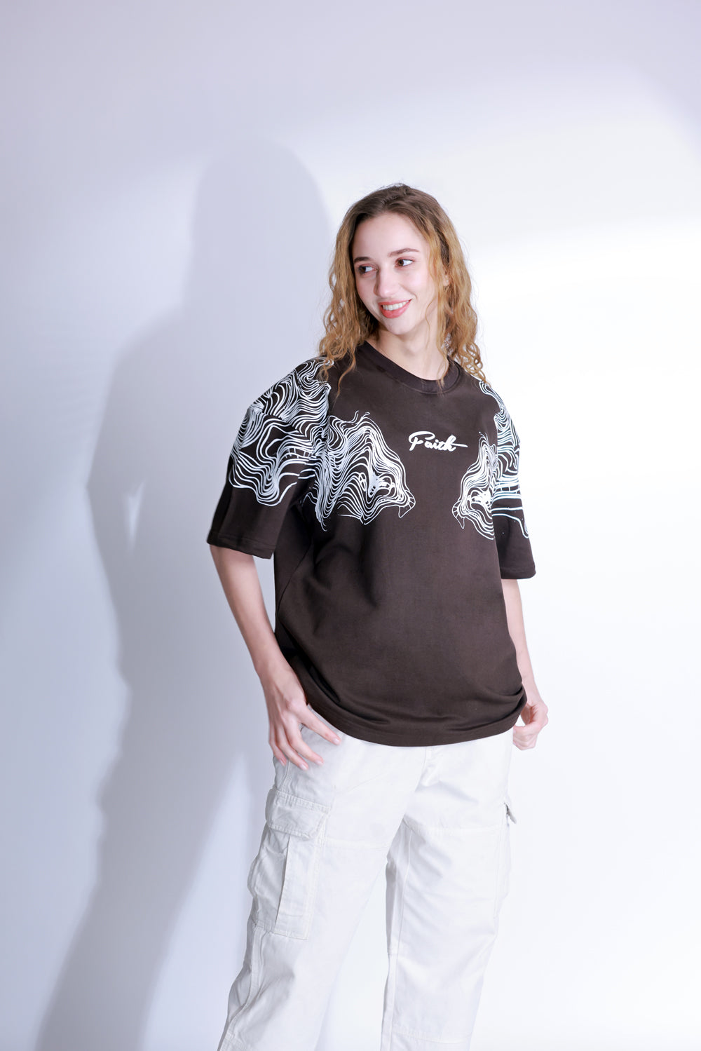 ALONSH OVERSIZED GRAPHIC T-SHIRT – WAVE & GRAVE (BROWN)