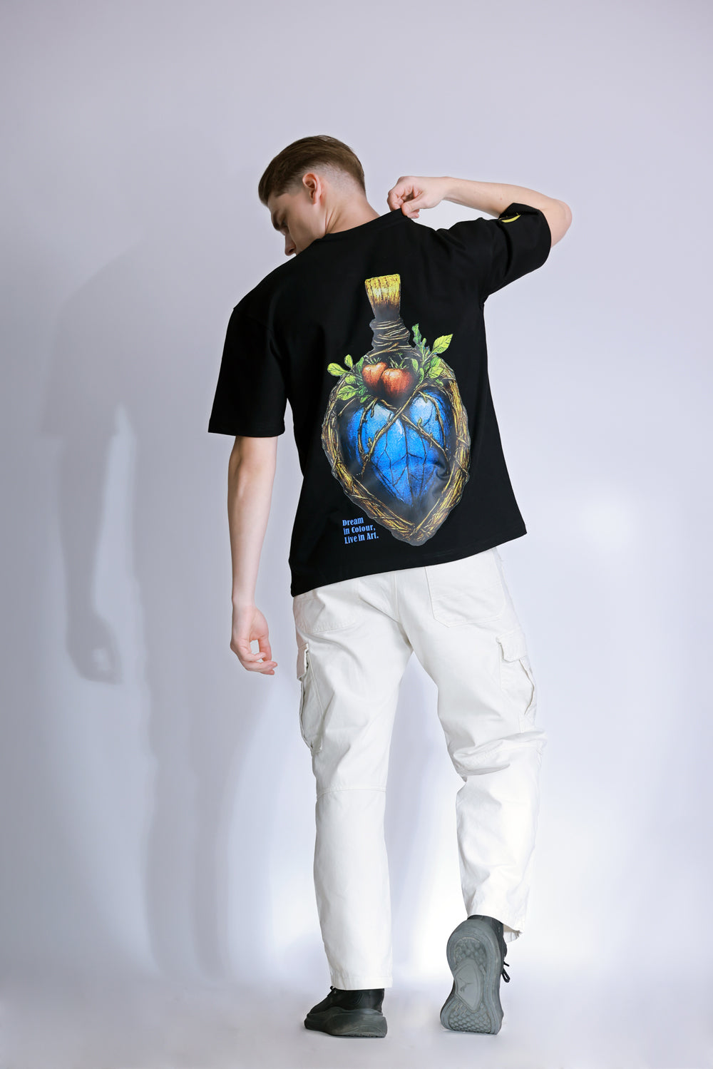 ALONSH OVERSIZED GRAPHIC T-SHIRT – DREAMWOVEN (BLACK)