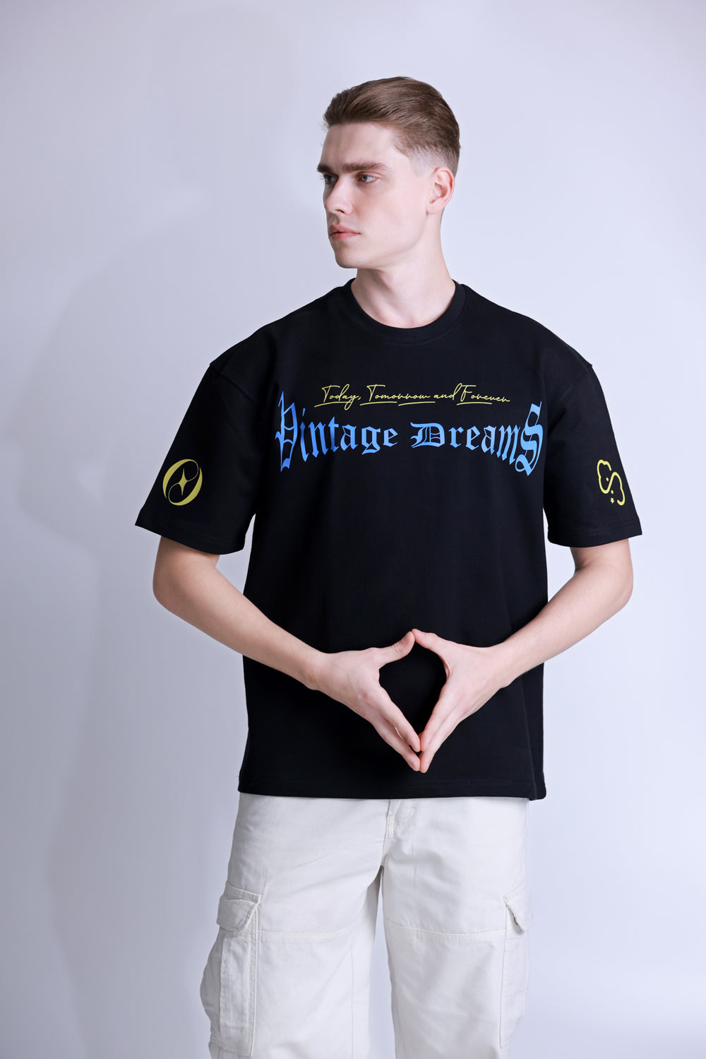 ALONSH OVERSIZED GRAPHIC T-SHIRT – DREAMWOVEN (BLACK)