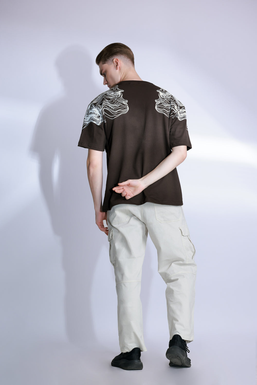 ALONSH OVERSIZED GRAPHIC T-SHIRT – WAVE & GRAVE (BROWN)