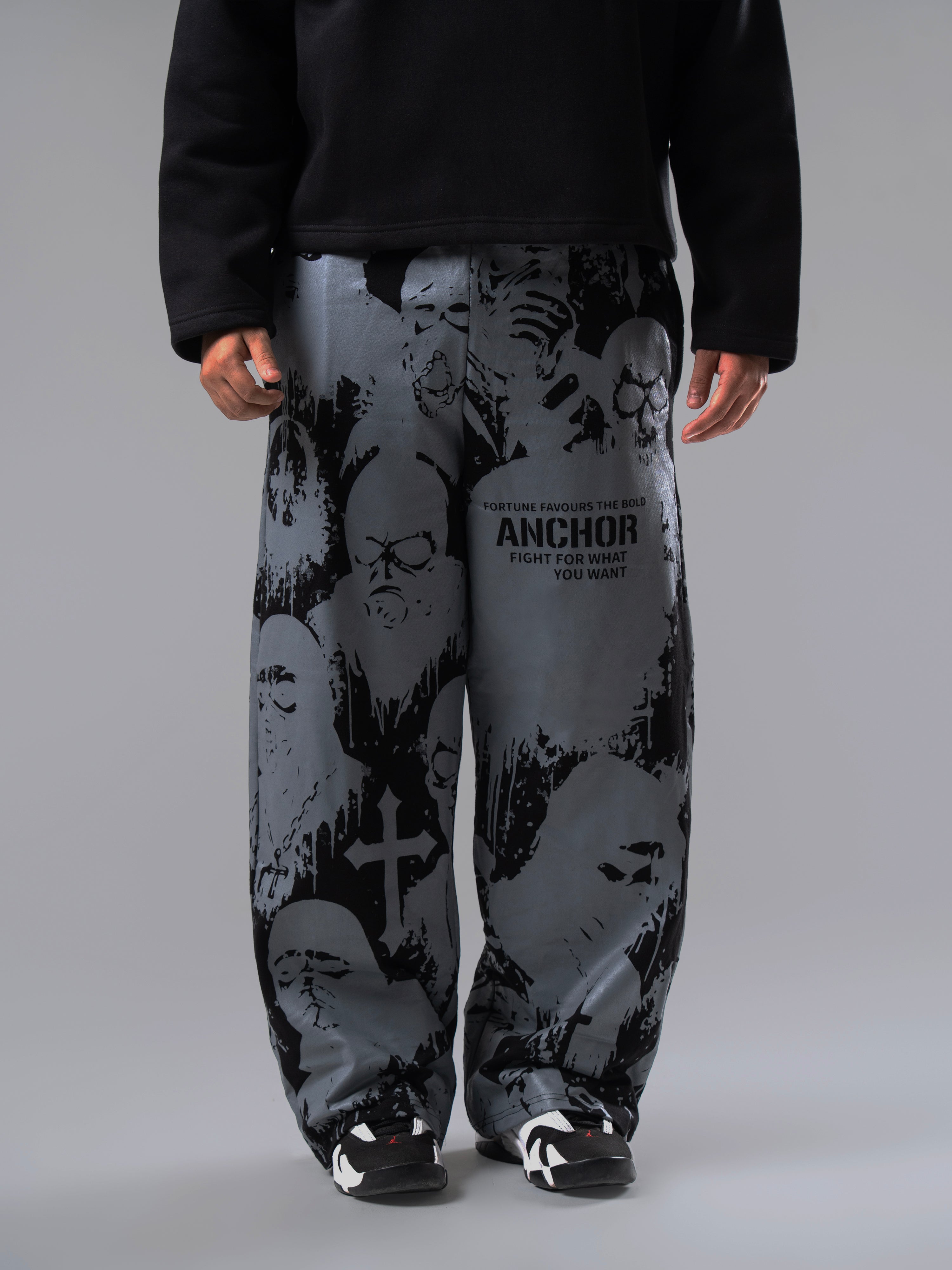 ALONSH UNISEX BAGGY TRACK PANTS – GHOZTIK (BLACK)