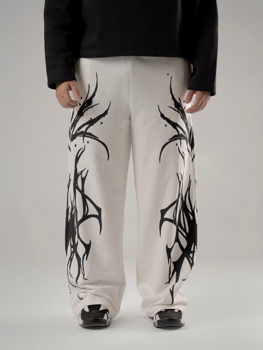 ALONSH UNISEX BAGGY TRACK PANTS – NUEIR ( WHITE)