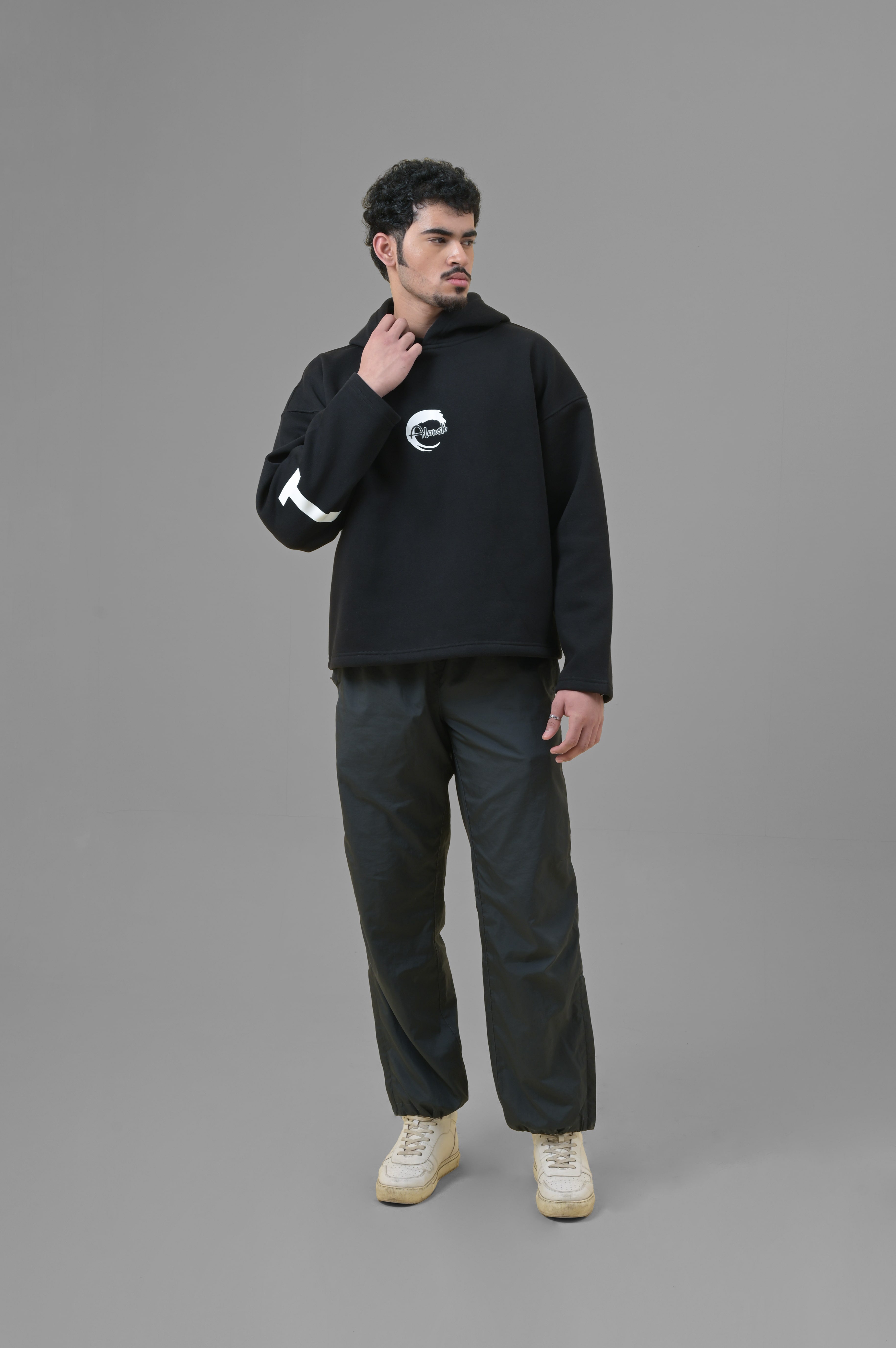 ALONSH OVERSIZED HOODIE – RAVEN (BLACK)